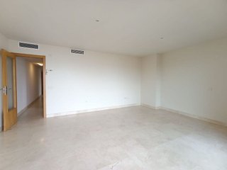 Piso en alquiler en Parque Mediterráneo - Santa Paula en Málaga
