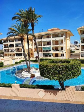Casa adosada en venta en Torrelamata - La Mata en Torrevieja
