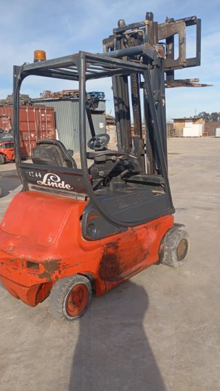 CARRETILLA Eléctricas ELEVADORA LINDE 1600 kg