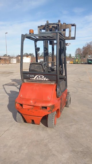 CARRETILLA Eléctricas ELEVADORA LINDE 1600 kg