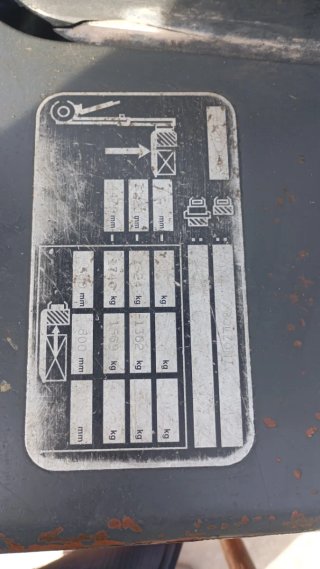 CARRETILLA Eléctricas ELEVADORA LINDE 1600 kg
