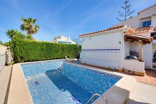 Casa pareada en venta en La Siesta - El Salado - Torreta en Torrevieja