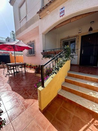 Casa adosada en venta en Nueva Torrevieja - Aguas Nuevas en Torrevieja
