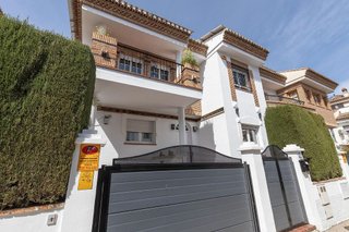 Chalet en venta en Barrio de Zaidín en Granada