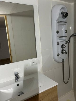 Local comercial en alquiler en Los Jardines de Marbella - La Ermita en Marbella