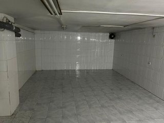 Local comercial en alquiler en Los Jardines de Marbella - La Ermita en Marbella