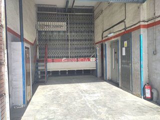 Nave industrial en venta en El Bon Pastor en Barcelona