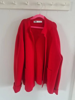 Chaqueta Zara Roja