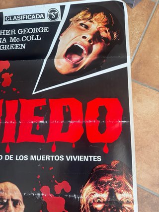 Miedo en la ciudad de los muertos vivientes 1979