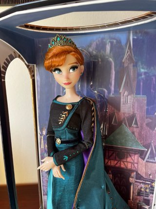 Muñeca Reina Anna Edición Limitada