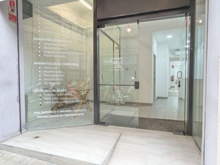 Local comercial en alquiler en Sant Gervasi - Galvany en Barcelona