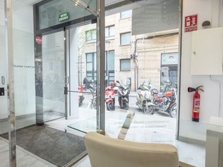 Local comercial en alquiler en Sant Gervasi - Galvany en Barcelona