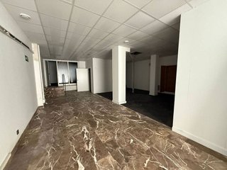Local comercial en venta en Cassà de la Selva