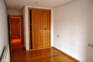 Piso en venta en Posío en Ourense