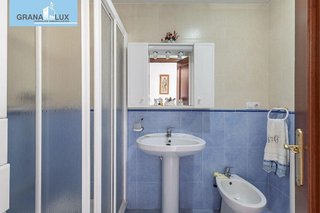 Piso en venta en Almanjáyar en Granada