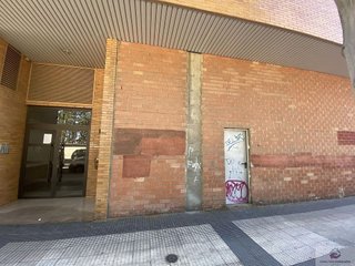 Local comercial en venta en Avda. Cataluña en Zaragoza
