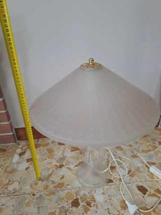Lampada da tavolo in vetro elegante