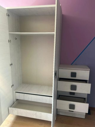 Cama infantil con cajones
