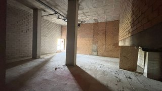 Local comercial en alquiler en Montequinto en Dos Hermanas