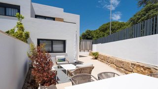 Casa adosada en alquiler en Los Naranjos - Las Brisas en Marbella