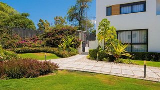 Casa adosada en alquiler en Los Naranjos - Las Brisas en Marbella