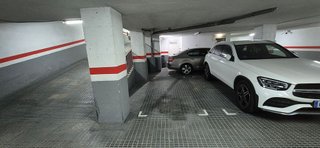 Garaje en venta en La Nova Esquerra de l'Eixample en Barcelona