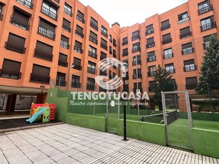 Piso en alquiler en Rejas en Madrid