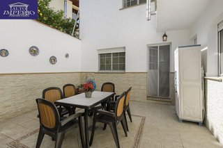 Casa adosada en venta en Zubia (La)