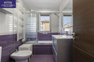 Casa adosada en venta en Zubia (La)