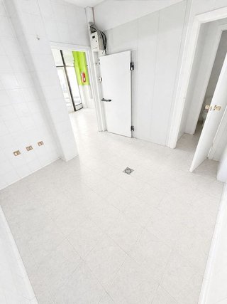 Local comercial en venta en Pinares de Venecia en Zaragoza
