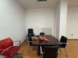 Local comercial en alquiler en Rondilla - Santa Clara en Valladolid