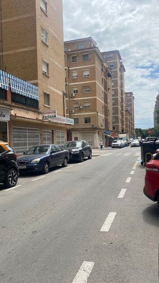 Local comercial en alquiler en Girón - Las Delicias - Tabacalera en Málaga