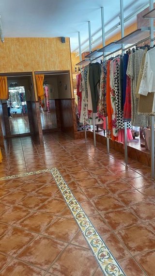 Local comercial en alquiler en Girón - Las Delicias - Tabacalera en Málaga