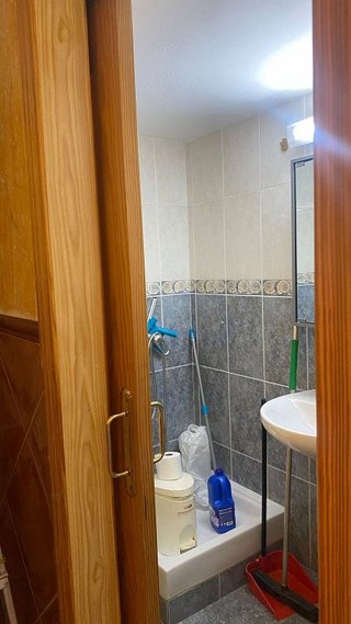 Local comercial en alquiler en Girón - Las Delicias - Tabacalera en Málaga
