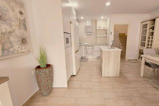 Casa adosada en venta en La Siesta - El Salado - Torreta en Torrevieja