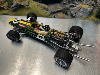 F1 Lotus 49 B Graham Hill escala 1/18 Quartzo