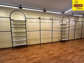 Local comercial en alquiler en Ensanche - Sar en Santiago de Compostela