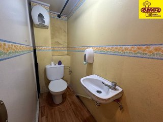 Local comercial en alquiler en Ensanche - Sar en Santiago de Compostela