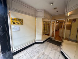 Local comercial en alquiler en Ensanche - Sar en Santiago de Compostela