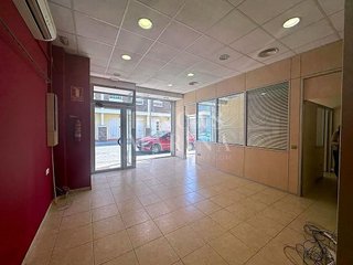 Local comercial en venta en Passeig Maragall - Zona Estació en Gavà