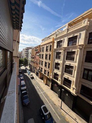 Piso en venta en Mercado en Alicante
