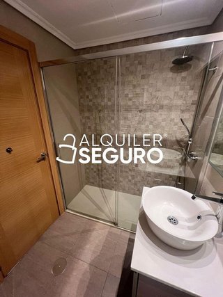 Piso en alquiler en Rejas en Madrid