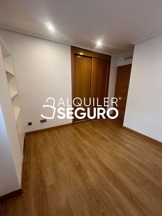 Piso en alquiler en Rejas en Madrid