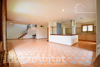 Chalet en venta en Plaça Eliptica-Republica Argentina-Germanies en Gandia