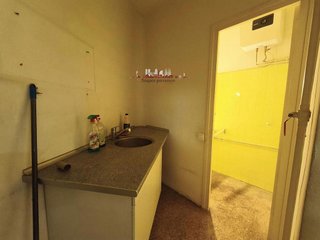 Oficina en alquiler en La Salut en Barcelona