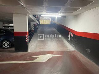 Garaje en venta en Aluche en Madrid
