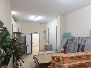 Local comercial en venta en Valdepeñas