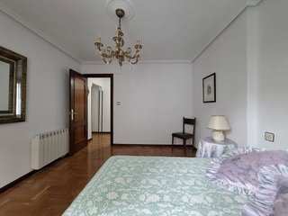 Piso en alquiler en El Llano en Gijón