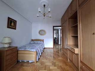 Piso en alquiler en El Llano en Gijón