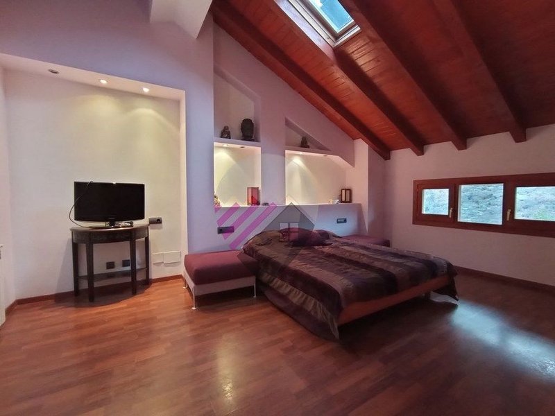 4-bedroom house for rent in Santa Coloma, Andorra la Vella · 3 of 13